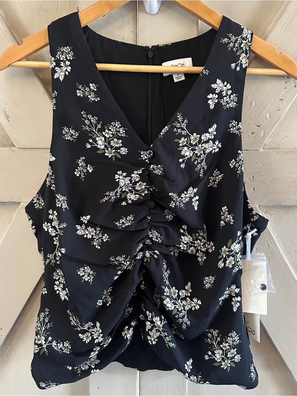 CeCe Black Floral Ruched Sleeveless Blouse Top Medium NWT V-Neck